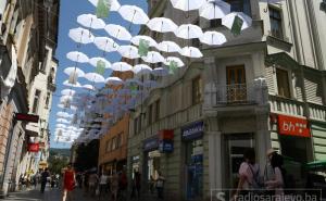 Sarajevo u novom ruhu: Grad dobio ulicu kišobrana